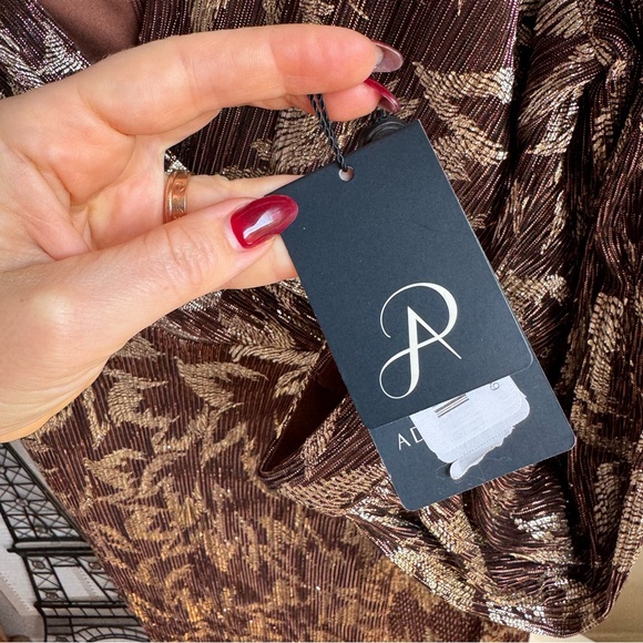 NWT Adrianna Papell V-Neck Palm Leaf Metallic Crinkle Knit Faux Wrap Dress Sz 8 - Picture 11 of 11